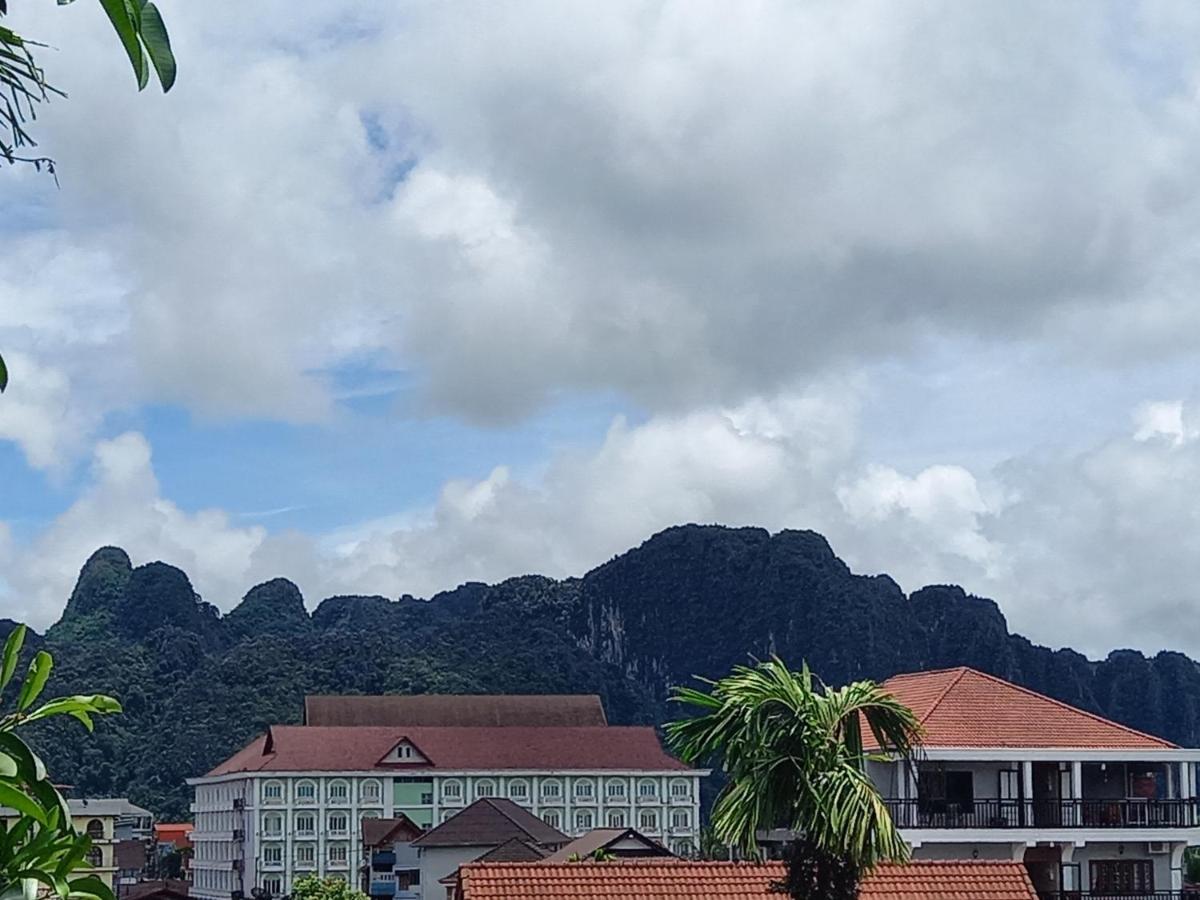 Vang Vieng Queen'S- Mountain View Hotel Exteriör bild
